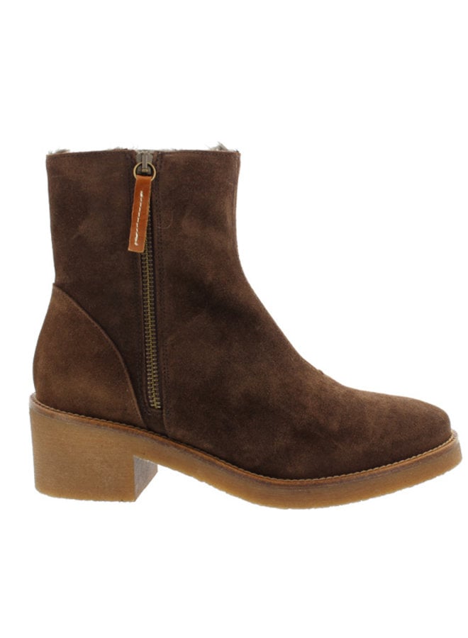bruine-suede-laarsjes-039aqb-1.jpg